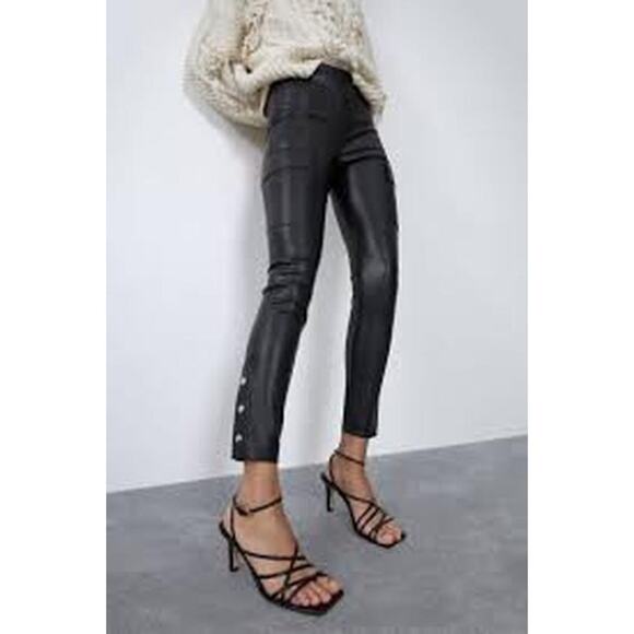 NWT ZARA Button Cargo Faux Leather Mid-Rise Leggings Black Size M Minimalist - Picture 2 of 16